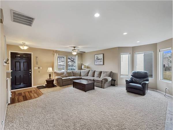 1114 Port Royal RD, Pingree Grove, IL 60140