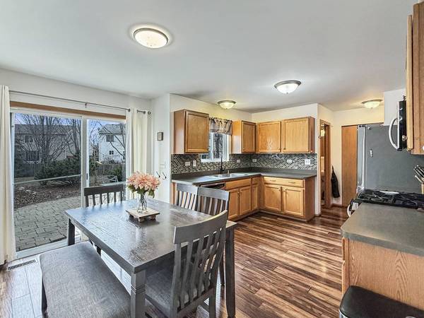 1114 Port Royal RD, Pingree Grove, IL 60140