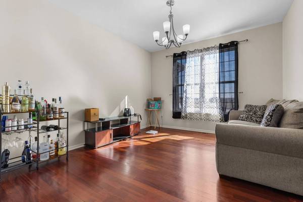 302 Cress Creek TRL, Poplar Grove, IL 61065