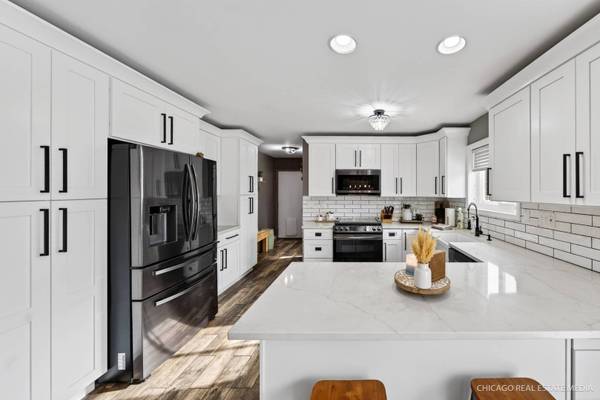 1513 Deerpass RD, Marengo, IL 60152