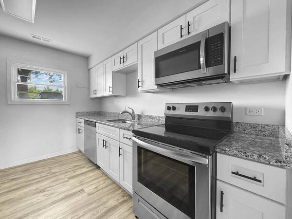 10407 N Church ST #2, Huntley, IL 60142