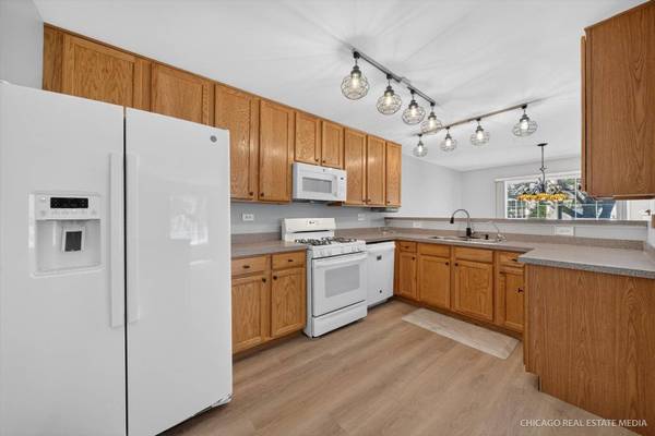 340 New Haven DR #340, Cary, IL 60013