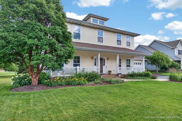 711 Ridge DR, Elburn, IL 60119