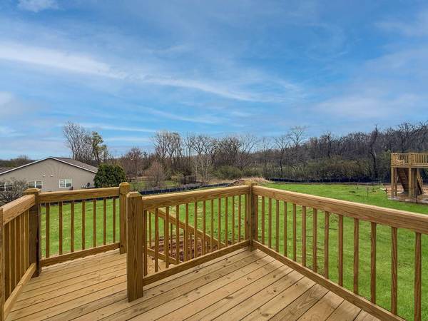 1215 Stonegate DR, Marengo, IL 60152