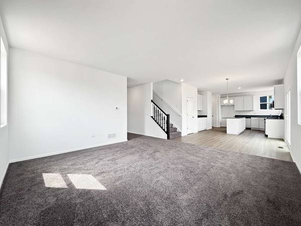 1215 Stonegate DR, Marengo, IL 60152