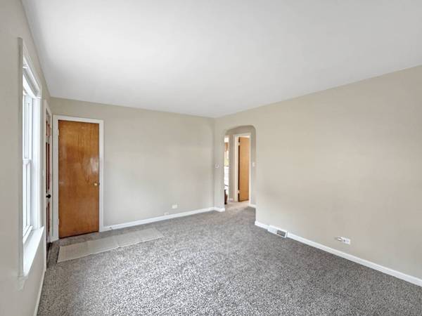 519 N Elm ST, Mount Prospect, IL 60056