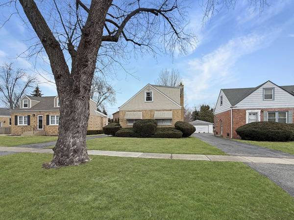 519 N Elm ST, Mount Prospect, IL 60056