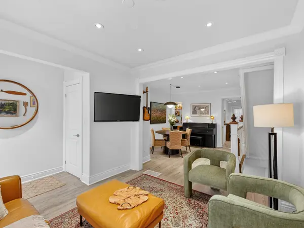 355 Caledonia Rd, Toronto, ON M6E 4T7