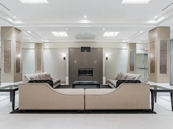 319 Merton St #304, Toronto, ON M4S 1A5