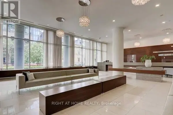 112 George ST #S 828, Toronto (moss Park), ON M5A2M5