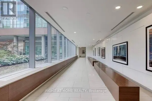 112 George ST #S 828, Toronto (moss Park), ON M5A2M5
