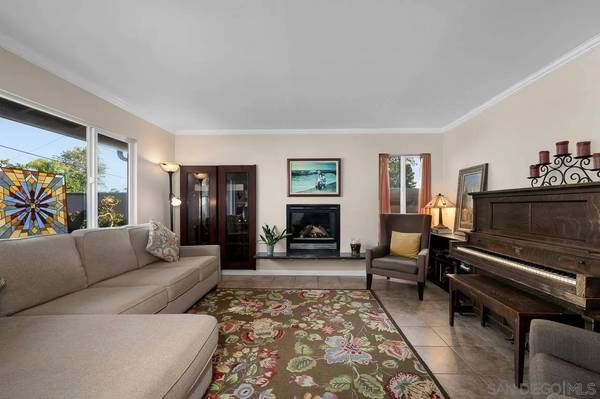 7212 Florey St, San Diego, CA 92122