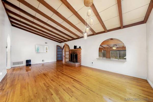 4791 73rd St, La Mesa, CA 91942