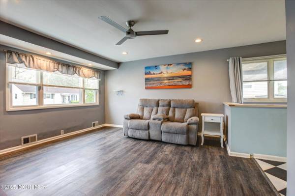 206 Arlington Avenue, Union Beach, NJ 07735