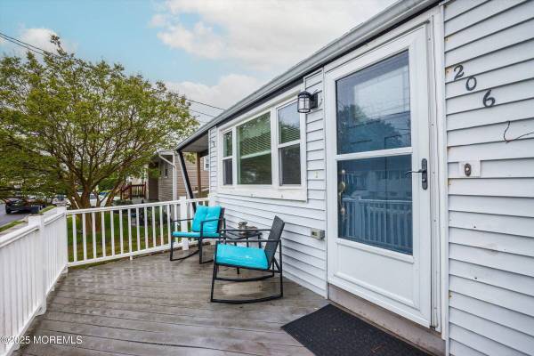 206 Arlington Avenue, Union Beach, NJ 07735