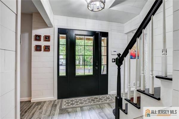 25 Merritt TER, Old Bridge, NJ 07747