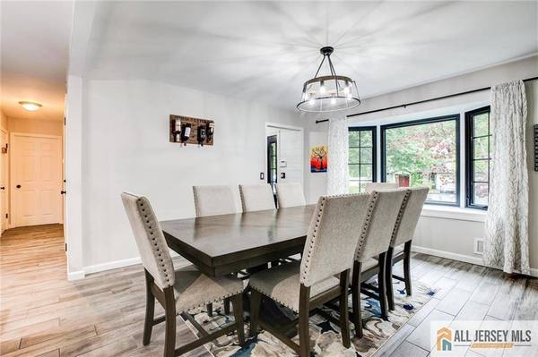 25 Merritt TER, Old Bridge, NJ 07747