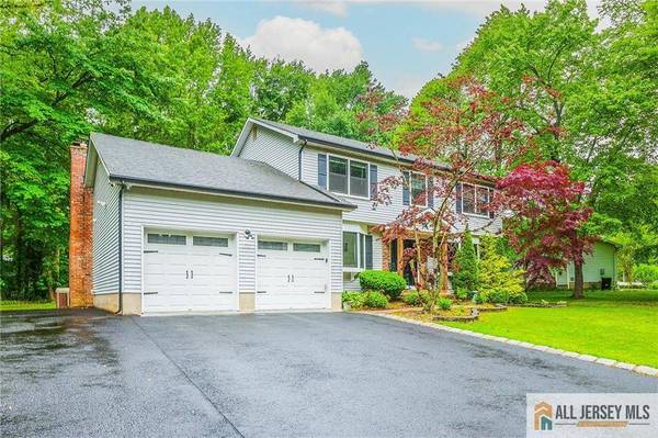 25 Merritt TER, Old Bridge, NJ 07747