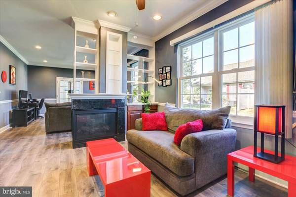 14 LOCUST HILL BLVD, Hamilton, NJ 08691