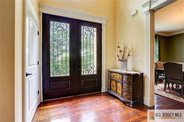 21 Fern RD, East Brunswick, NJ 08816