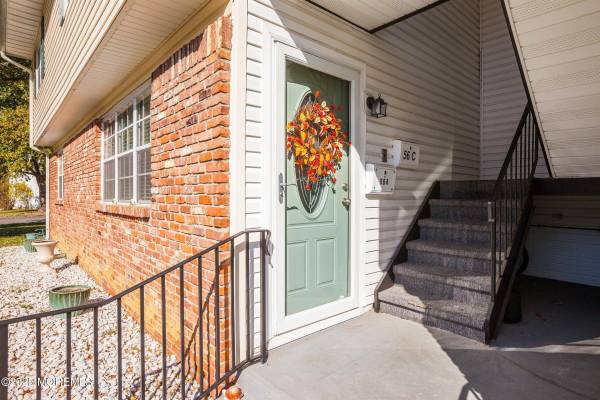 56 Galewood Drive #499, Matawan, NJ 07747