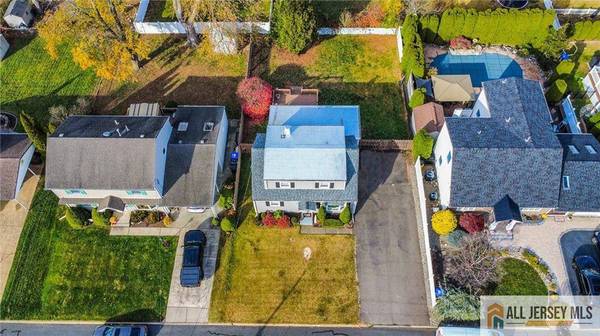 22 Mansfield AVE, East Brunswick, NJ 08816