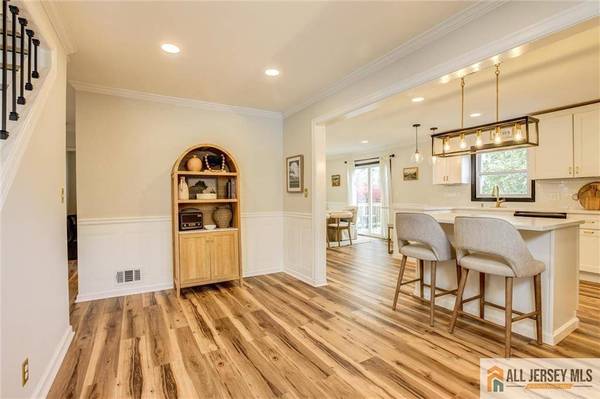 22 Mansfield AVE, East Brunswick, NJ 08816