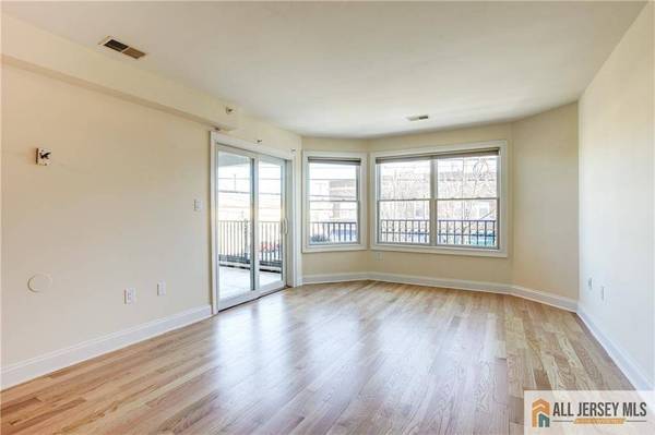 112 N Broadway ST #B, South Amboy, NJ 08879