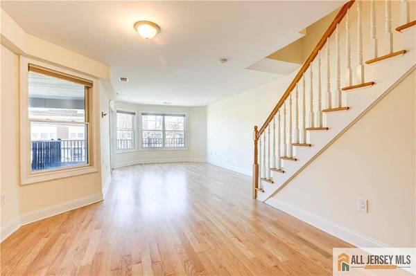 112 N Broadway ST #B, South Amboy, NJ 08879