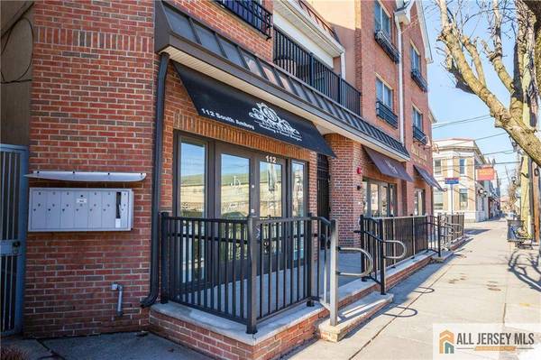 112 N Broadway ST #B, South Amboy, NJ 08879