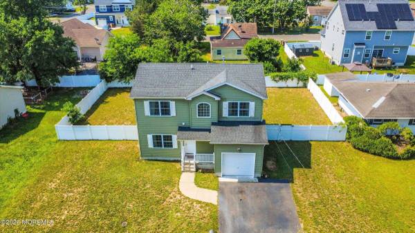 84 4th Avenue, Toms River, NJ 08757
