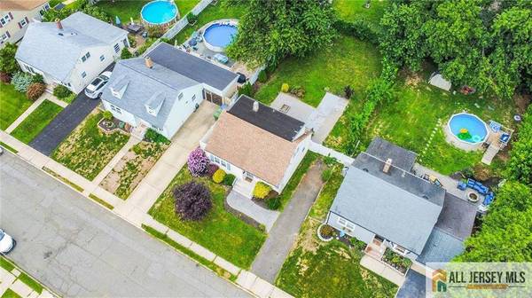 27 5th ST, Sayreville, NJ 08872