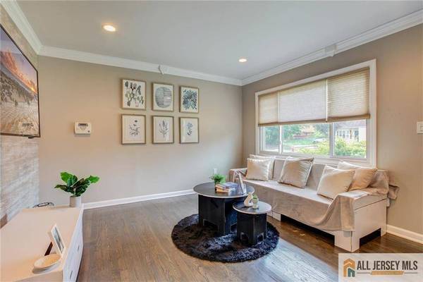 27 5th ST, Sayreville, NJ 08872