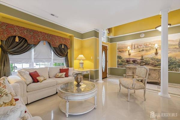 103 Valencia DR, Monroe, NJ 08831