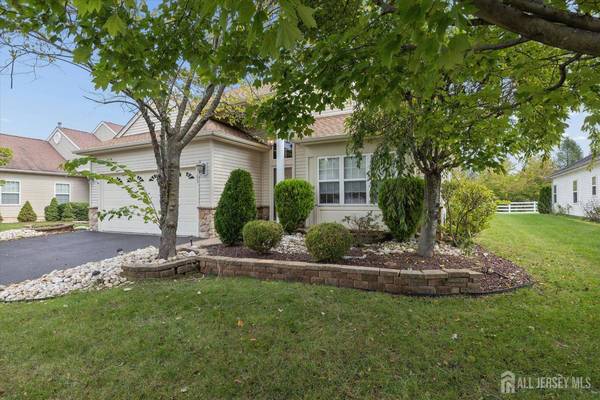 103 Valencia DR, Monroe, NJ 08831