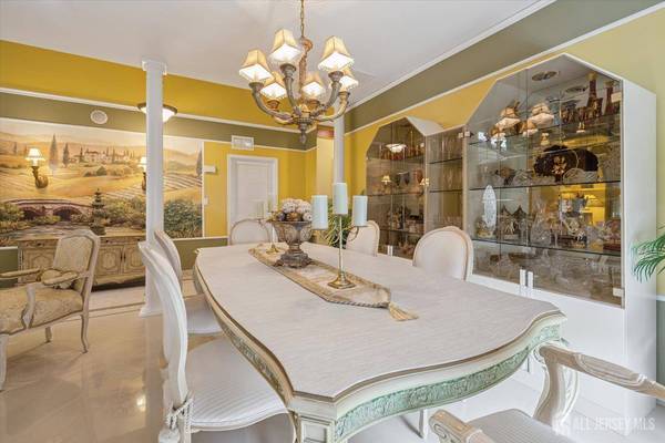 103 Valencia DR, Monroe, NJ 08831