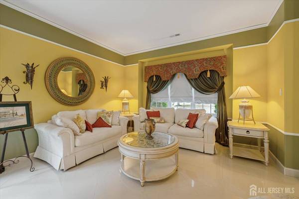 103 Valencia DR, Monroe, NJ 08831
