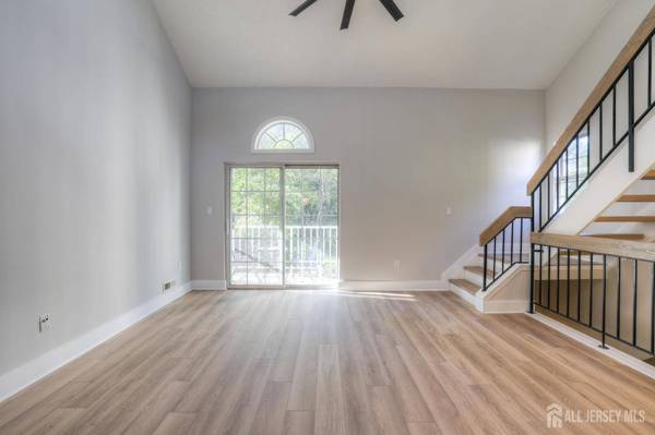 1307 Commons At Kingswood DR, East Brunswick, NJ 08816