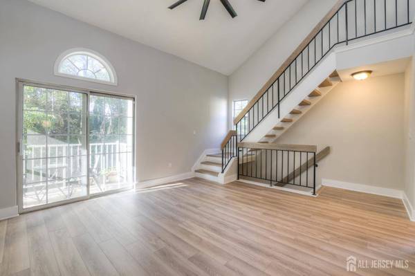 1307 Commons At Kingswood DR, East Brunswick, NJ 08816