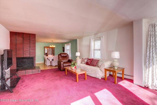 26 Trantor PL, Staten Island, NY 10302