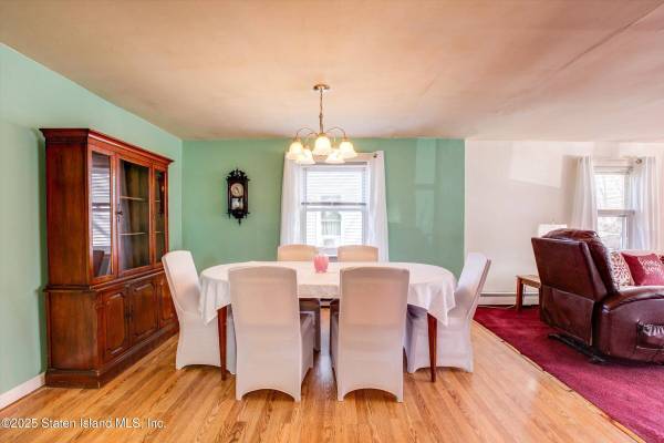 26 Trantor PL, Staten Island, NY 10302