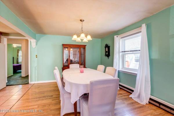 26 Trantor PL, Staten Island, NY 10302