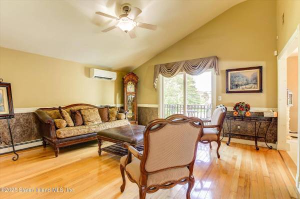 539 Yetman AVE, Staten Island, NY 10307