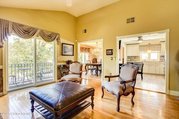 539 Yetman AVE, Staten Island, NY 10307