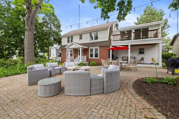 415 S Lake Shore Dr, Lake Geneva, WI 53147