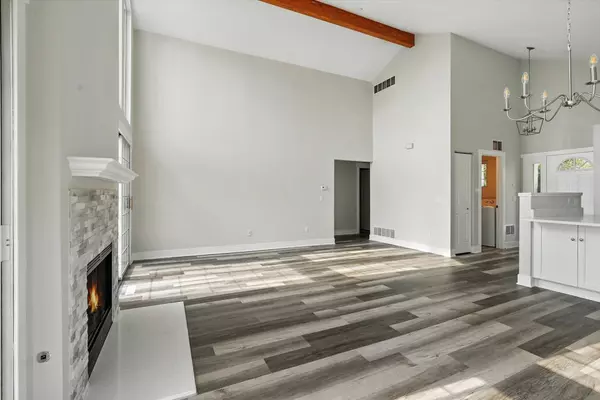 1642 Cottage Dr Unit 7-48, Geneva, WI 53147