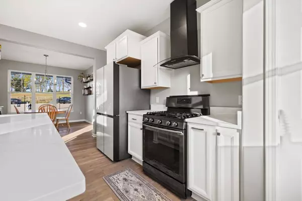 1155 La Salle Court, Lake Geneva, WI 53147