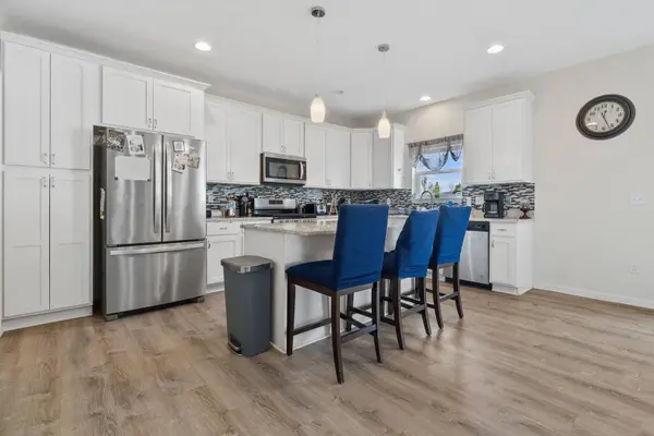 320 W Hunt AVE, Twin Lakes, WI 53181