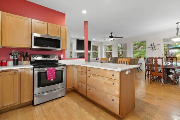 6651 Lakeside Rd, Lyons, WI 53147