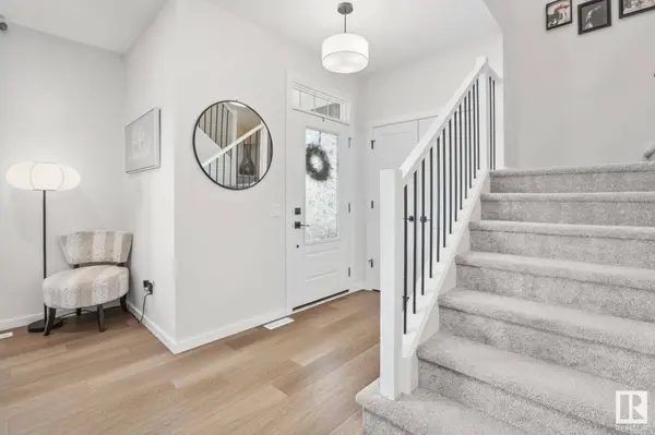 7012 54 AV, Beaumont, AB T4X 2Z9